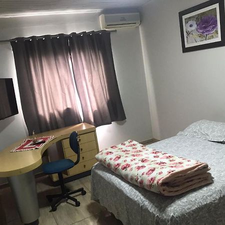 Casa Com 2 Quartos Agradaveis Com Ar Condicionado Foz do Iguaçu Exterior foto