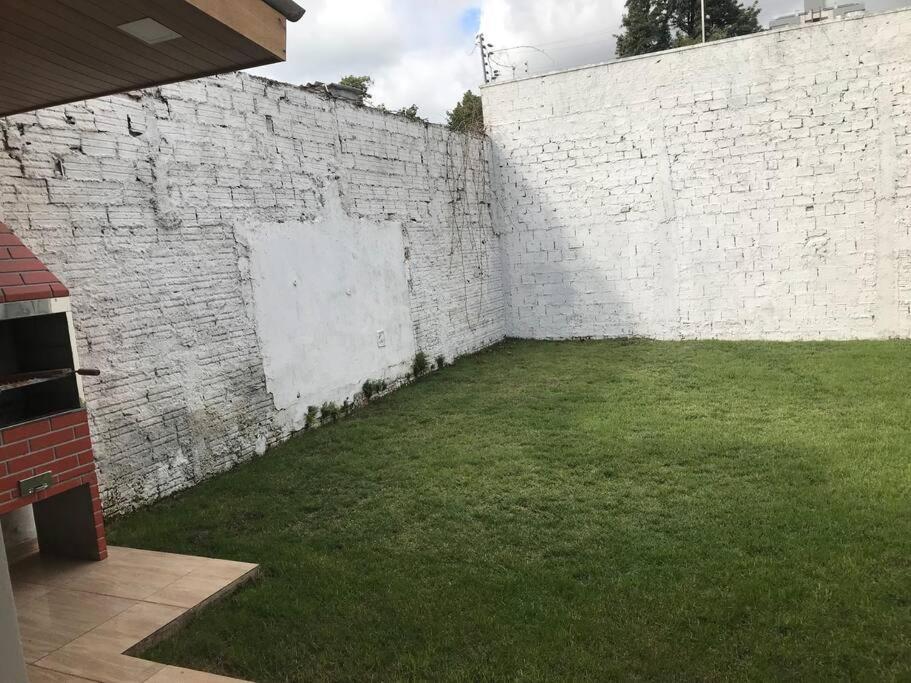 Casa Com 2 Quartos Agradaveis Com Ar Condicionado Foz do Iguaçu Exterior foto
